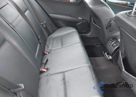 2009 Mercedes-Benz C 300 Sport 4Matic из США, поврежденный, VIN WDDGF81X69R078580